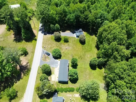 1279 N Hoots Road Ronda NC 28679