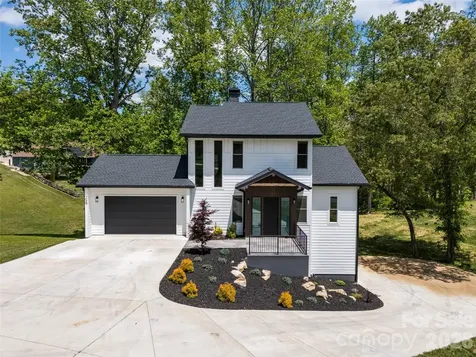 24 Copper Mill Court Candler NC 28715