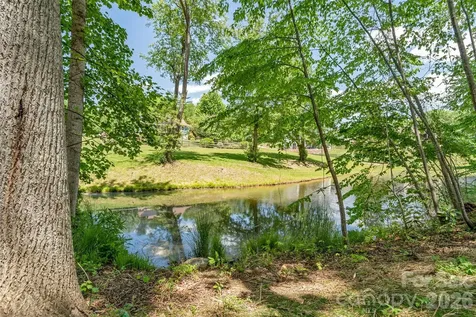 24 Copper Mill Court Candler NC 28715