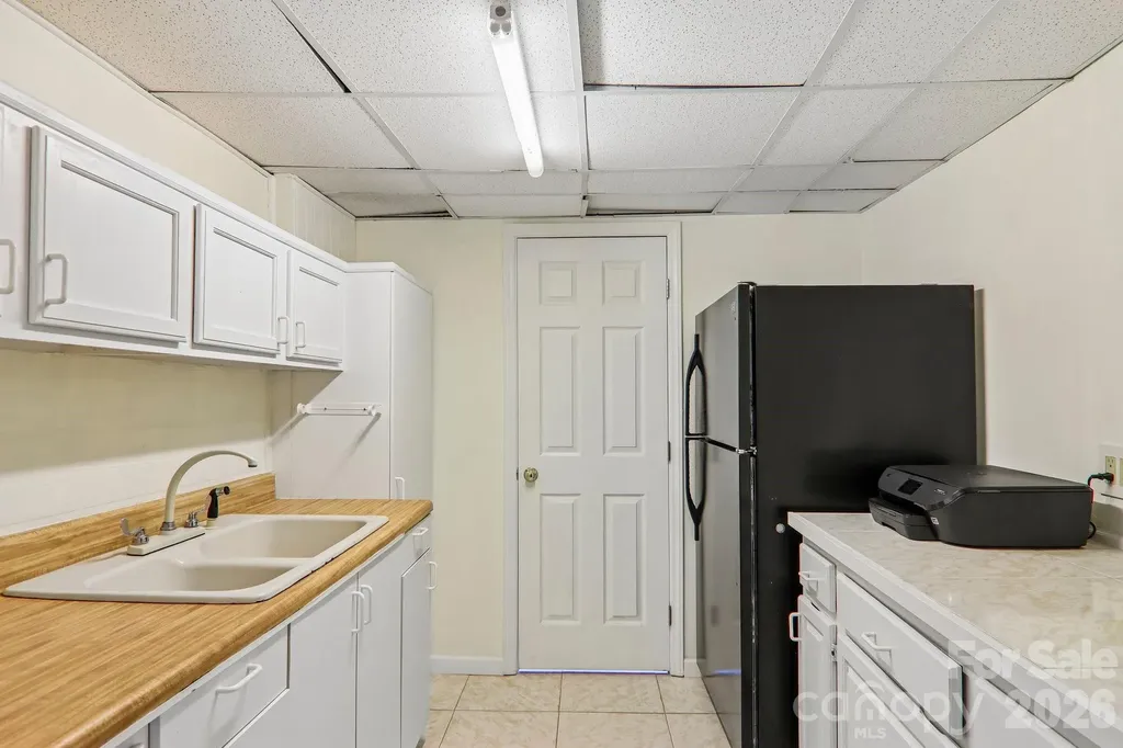 104 Finley Street Hendersonville NC 28739