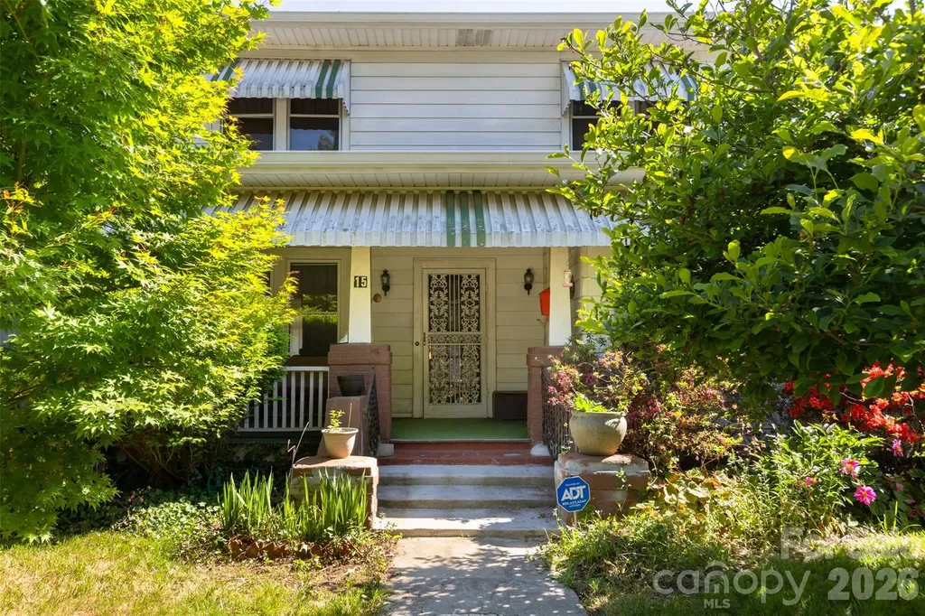 15 Walton Street Asheville NC 28801