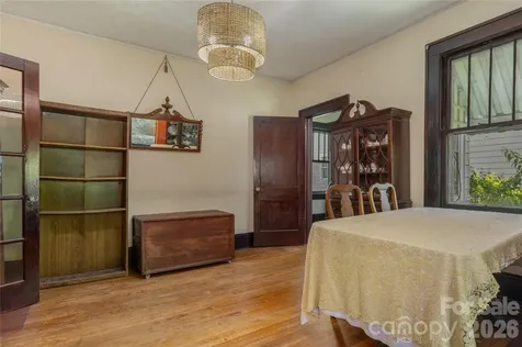 15 Walton Street Asheville NC 28801
