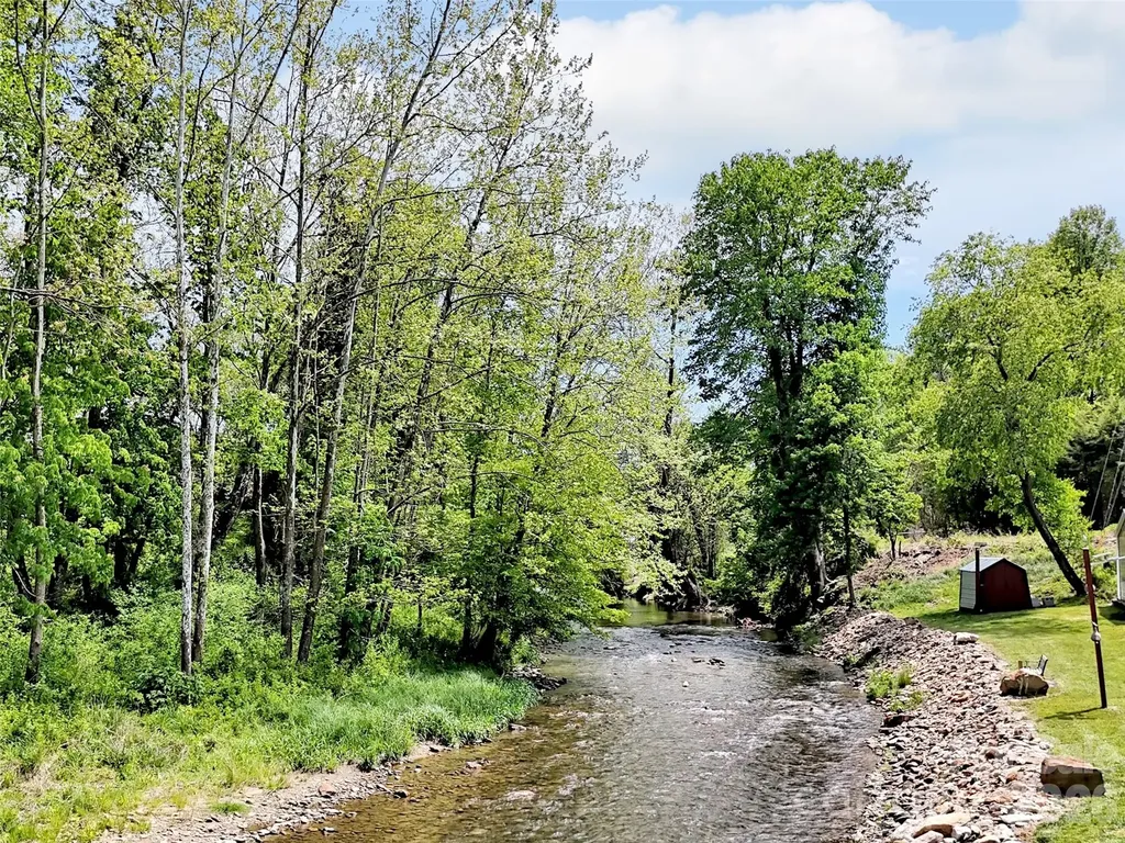 21 Swift Stream Lane Waynesville NC 28785