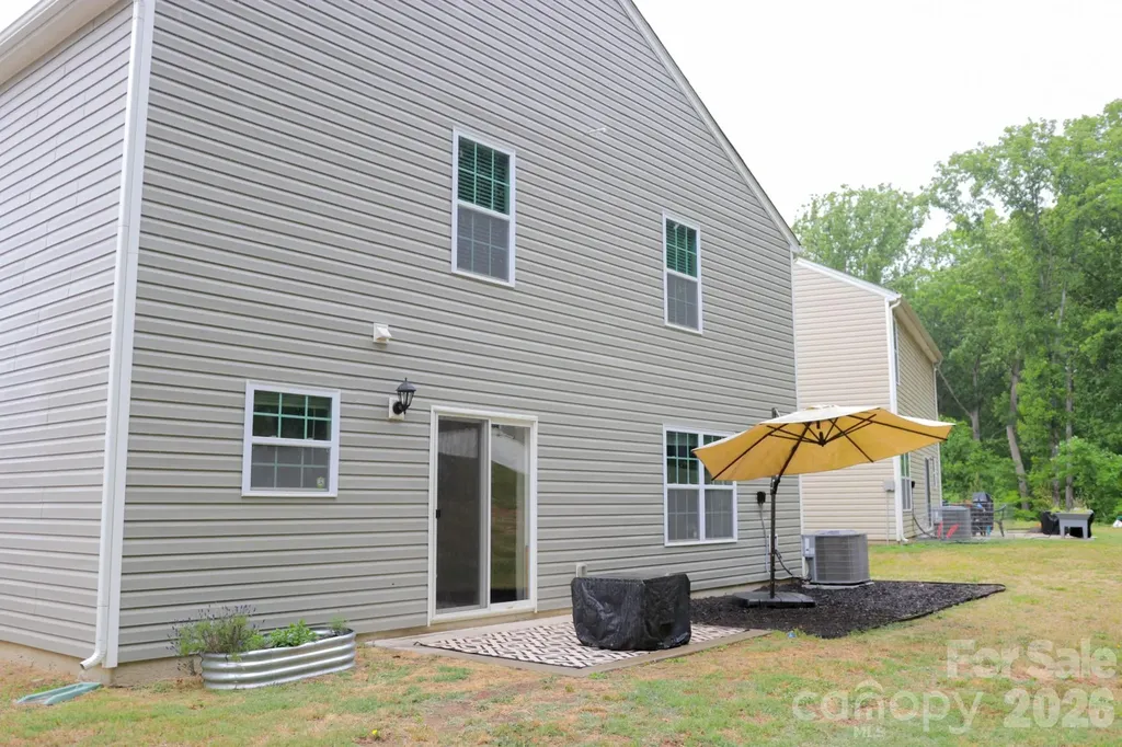 7121 Finnigan Road Charlotte NC 28215