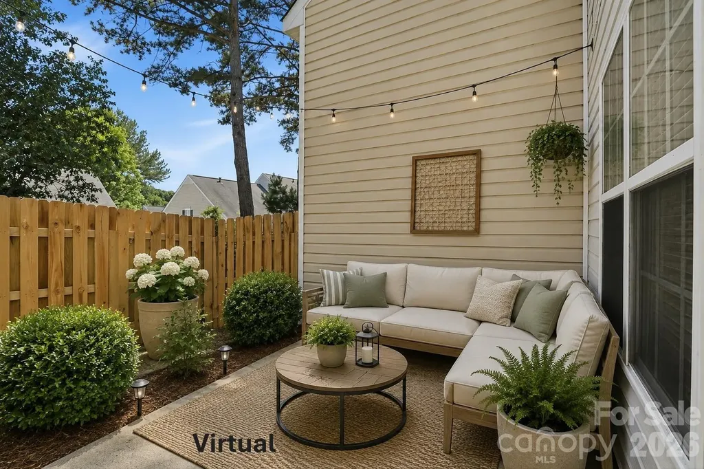 9415 Elizabeth Townes Lane Charlotte NC 28277