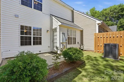 9415 Elizabeth Townes Lane Charlotte NC 28277