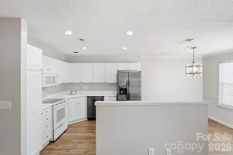 9415 Elizabeth Townes Lane Charlotte NC 28277