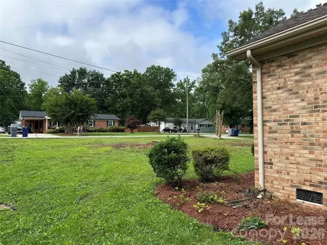 413 Parallel Drive Harrisburg NC 28075