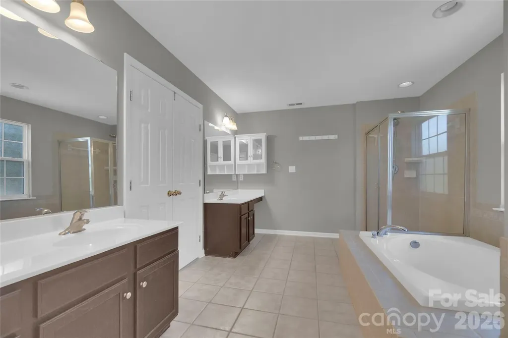 1007 Butterburr Drive Matthews NC 28104