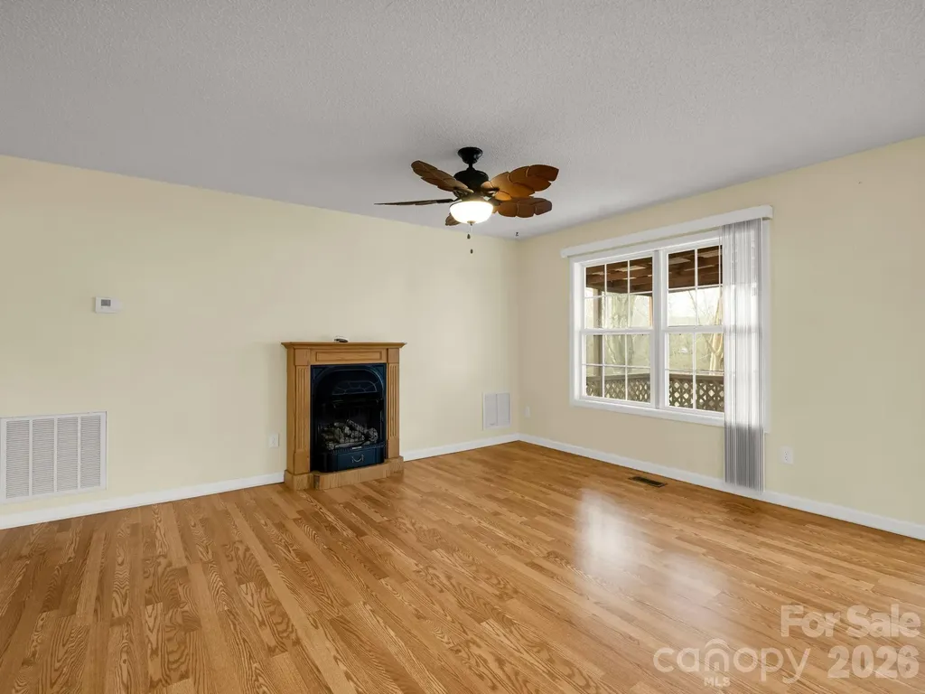 5573 Lennox Drive Kings Mountain NC 28086