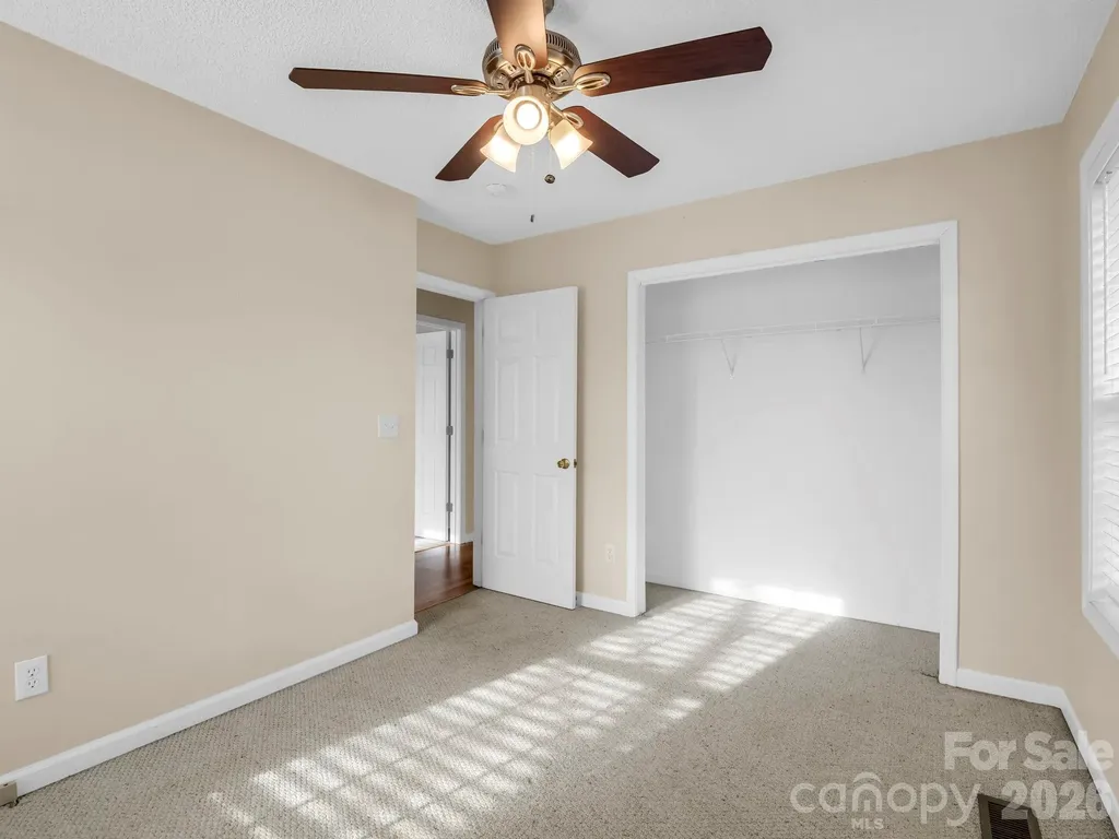 5573 Lennox Drive Kings Mountain NC 28086