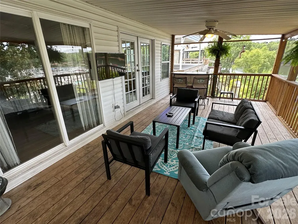 117 Badin Lake Circle New London NC 28127
