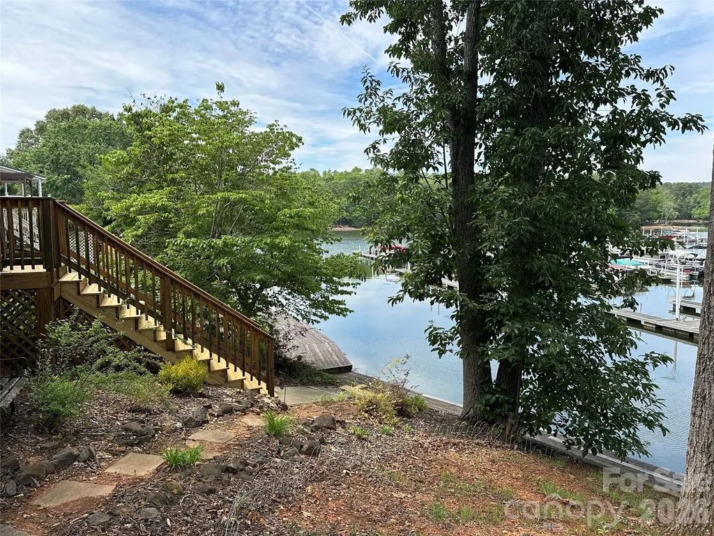 117 Badin Lake Circle New London NC 28127