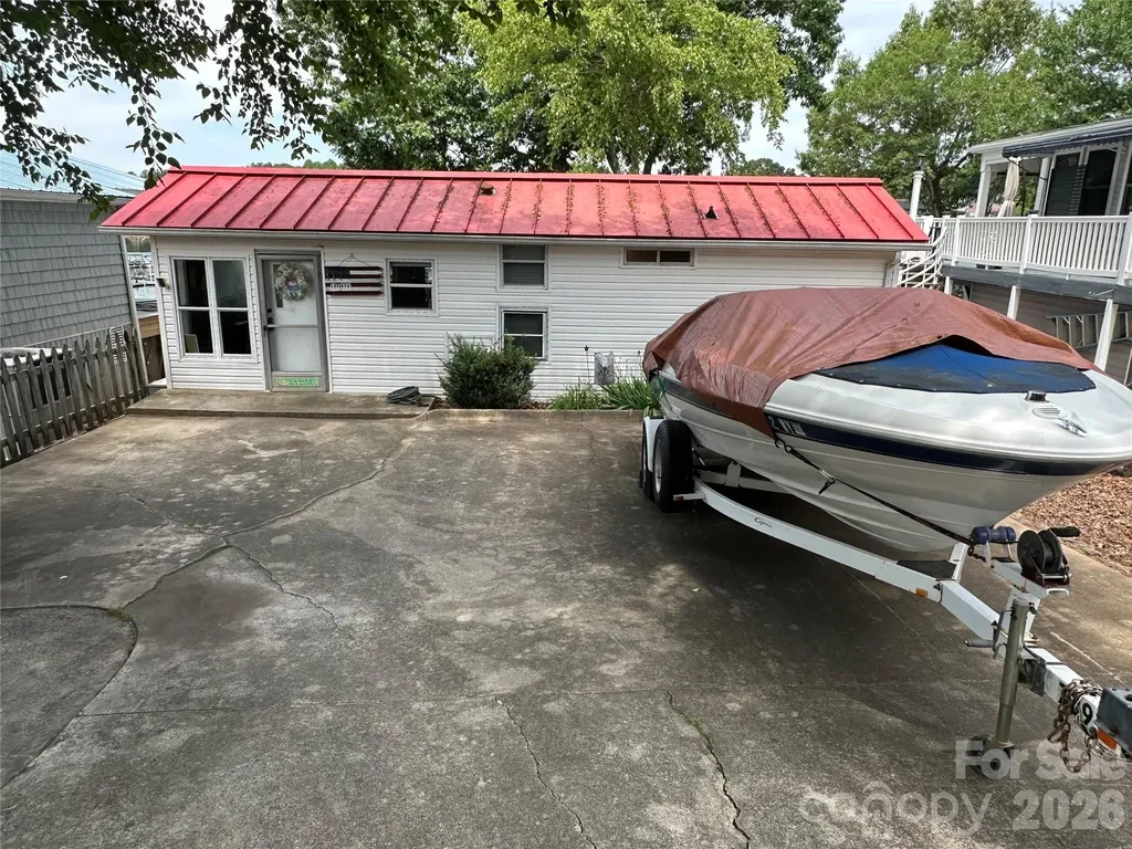 117 Badin Lake Circle New London NC 28127