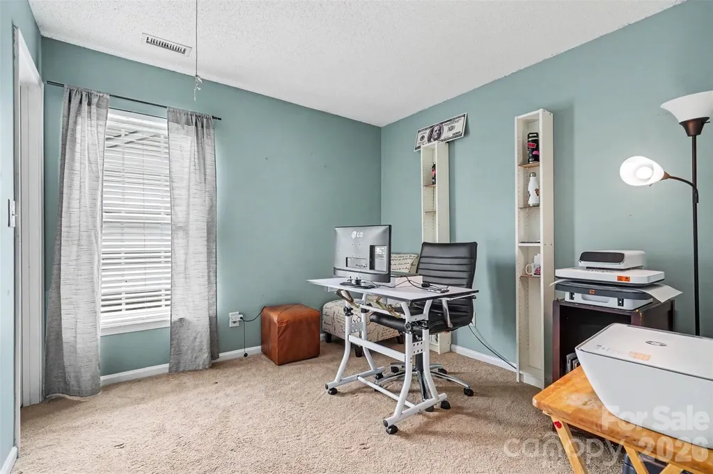 6909 Karnak Court Charlotte NC 28216