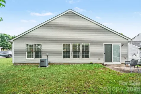 6909 Karnak Court Charlotte NC 28216