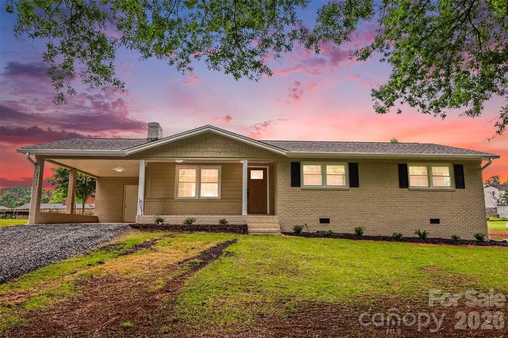 24454 Dillon Road Albemarle NC 28001