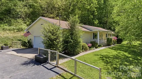 753 Bolens Creek Road Burnsville NC 28714