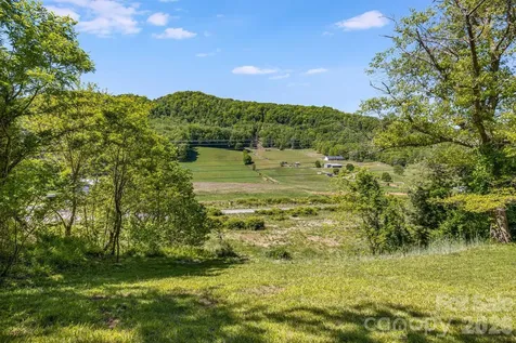 753 Bolens Creek Road Burnsville NC 28714