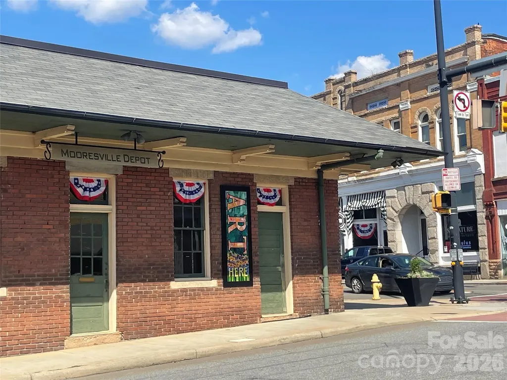 529 Lisa Carol Drive Mooresville NC 28115