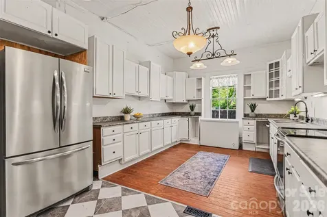 107 Hinton Street Chester SC 29706