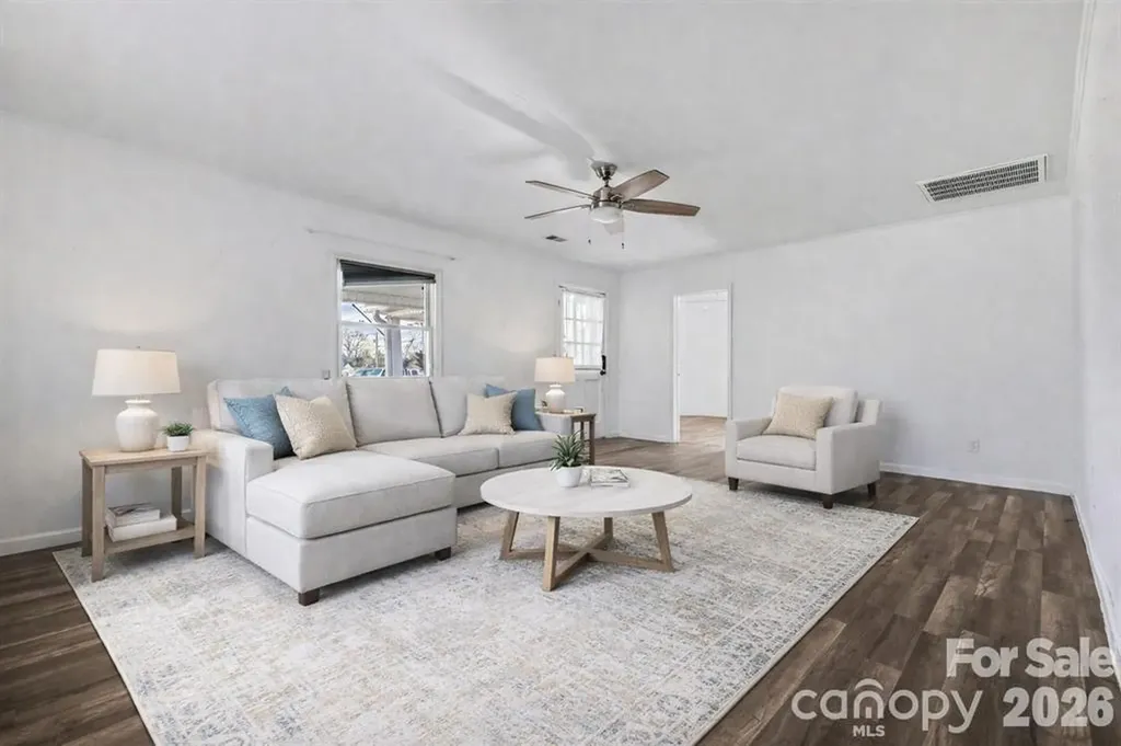 198 Buffalo Avenue NW Concord NC 28025