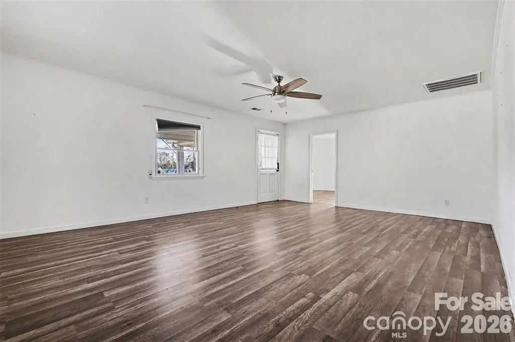 198 Buffalo Avenue NW Concord NC 28025