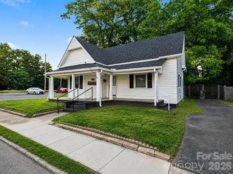 198 Buffalo Avenue NW Concord NC 28025
