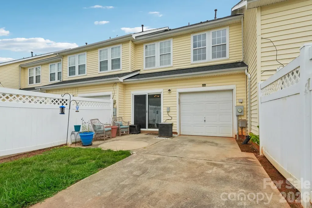 2038 Oakstone Drive Monroe NC 28110