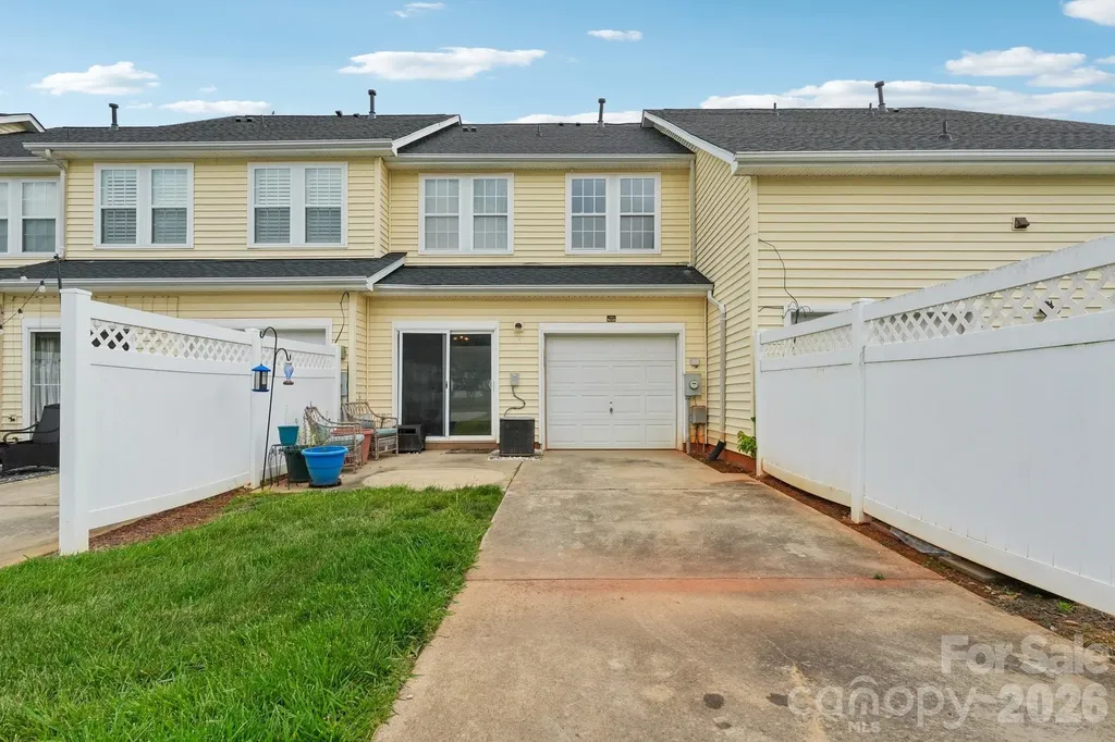 2038 Oakstone Drive Monroe NC 28110