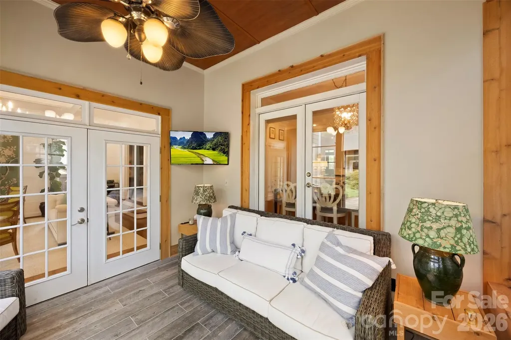 2305 Shenandoah Avenue Charlotte NC 28205
