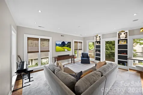 2305 Shenandoah Avenue Charlotte NC 28205