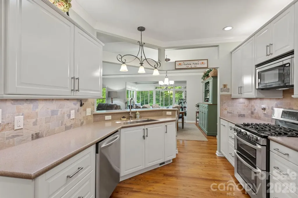 69 Old Pasture Way Hendersonville NC 28739