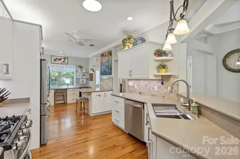 69 Old Pasture Way Hendersonville NC 28739