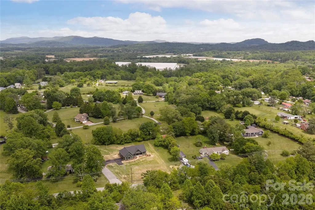 34 Old Souther Road Mills River NC 28759