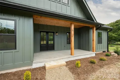 34 Old Souther Road Mills River NC 28759