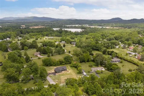 34 Old Souther Road Mills River NC 28759