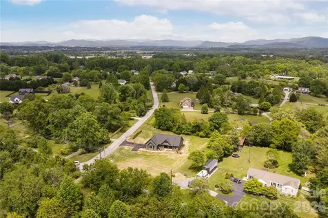 34 Old Souther Road Mills River NC 28759