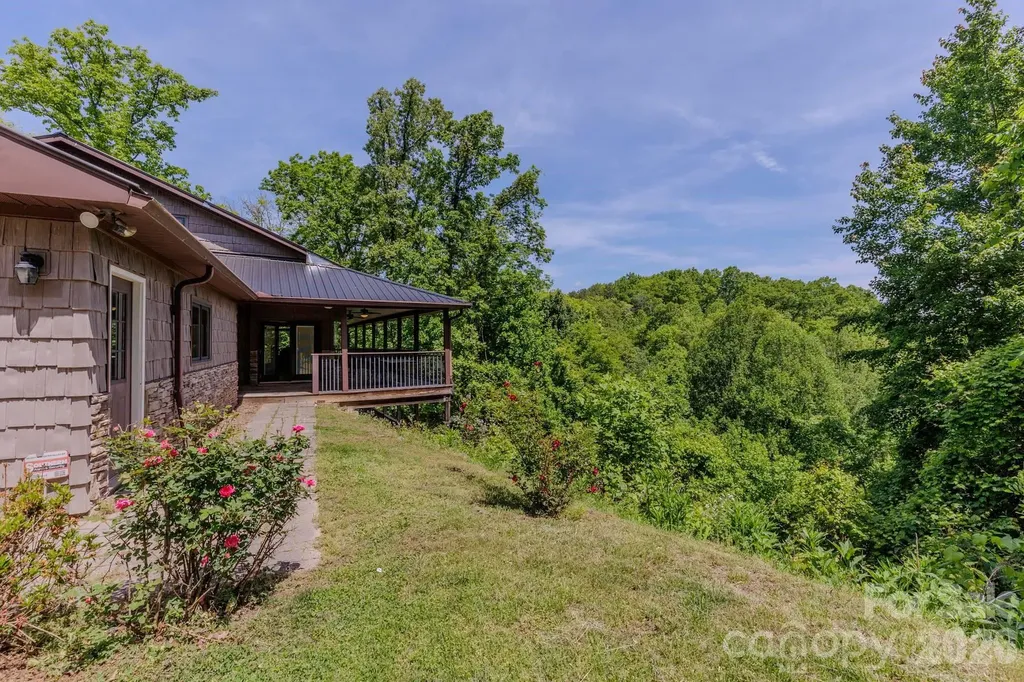 860 Butternut Ridge Bryson City NC 28713