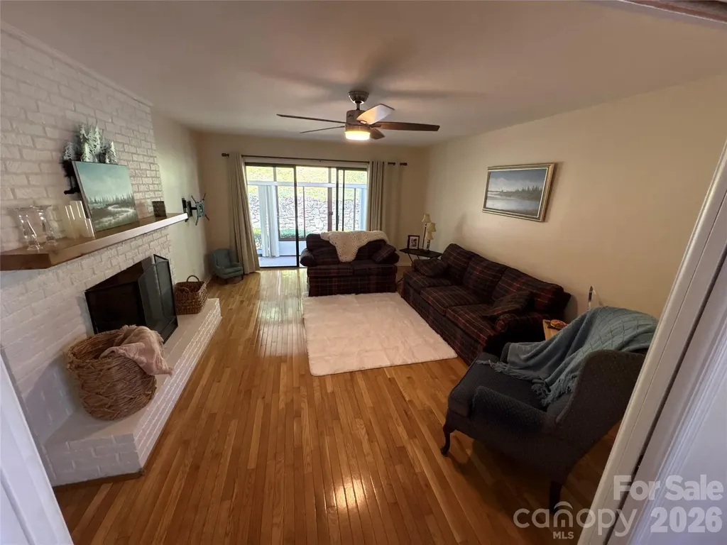 610 Britton Creek Drive Hendersonville NC 28791