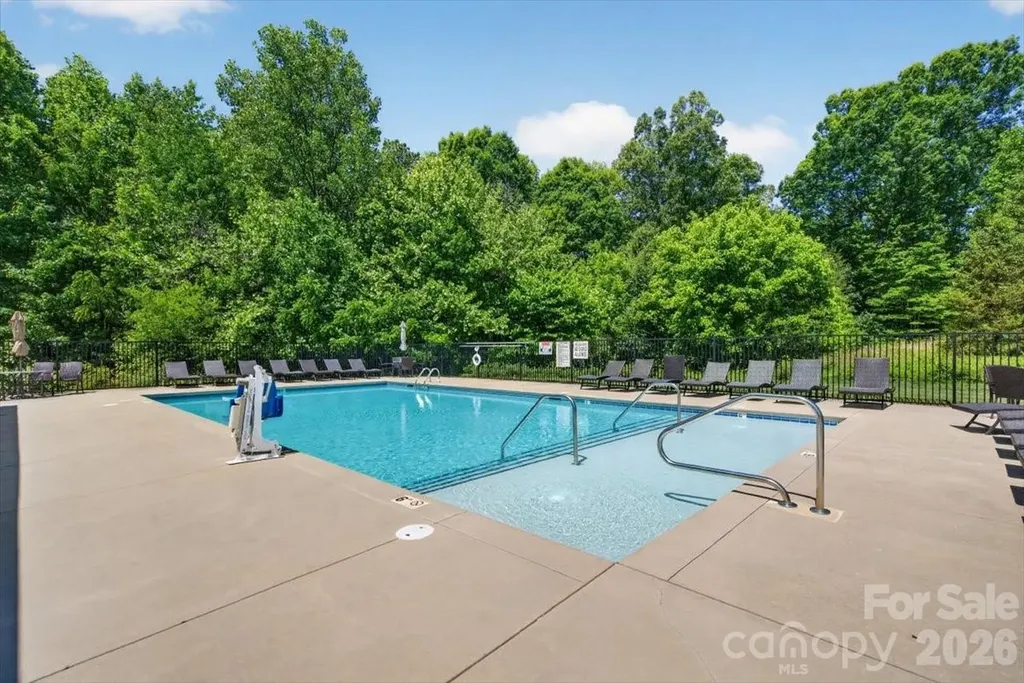 117 N Island Village Drive N Mount Holly NC 28120