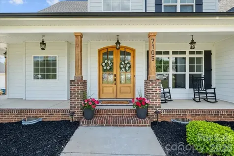 7105 Rae Farms Way Greensboro NC 27455