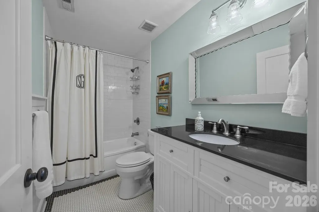 106 N Turner Avenue Charlotte NC 28216