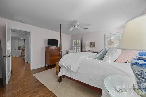 106 N Turner Avenue Charlotte NC 28216