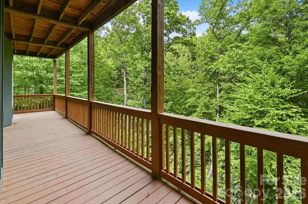 314 Woodland Drive Swannanoa NC 28778