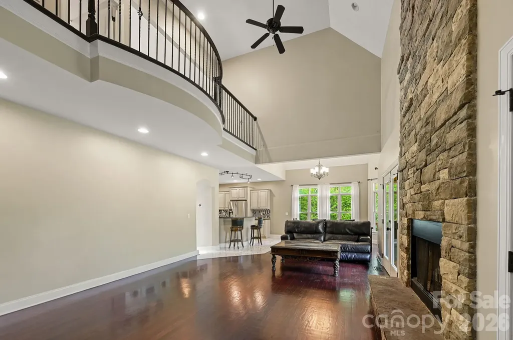 314 Woodland Drive Swannanoa NC 28778