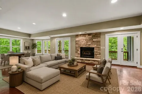 314 Woodland Drive Swannanoa NC 28778