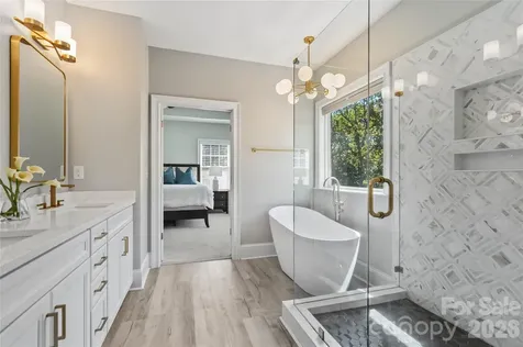 6526 Saint John Lane Charlotte NC 28210