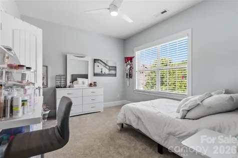 6526 Saint John Lane Charlotte NC 28210