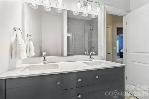 6526 Saint John Lane Charlotte NC 28210